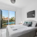 Villa Violetta Gardens 3bdr Modern House By Vichy Holidays