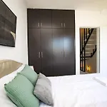 Violetta Gardens 3bdr Modern House By Vichy Holidays
