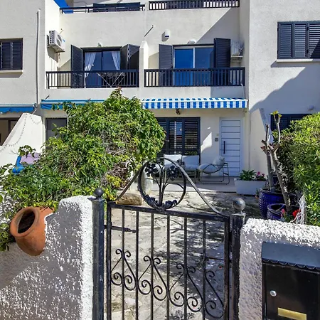 Violetta Gardens 3bdr Modern House By Vichy Holidays Paphos