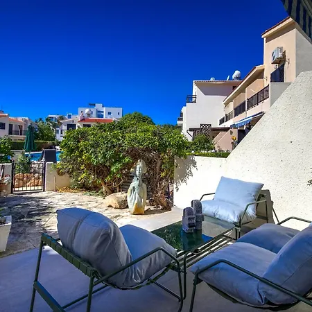 Villa Violetta Gardens 3bdr Modern House By Vichy Holidays *