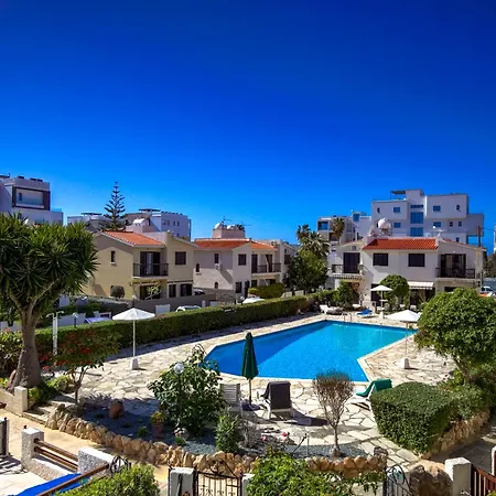 Villa Violetta Gardens 3bdr Modern House By Vichy Holidays *