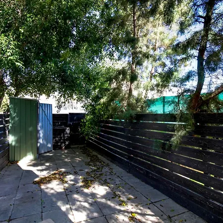Violetta Gardens 3bdr Modern House By Vichy Holidays *